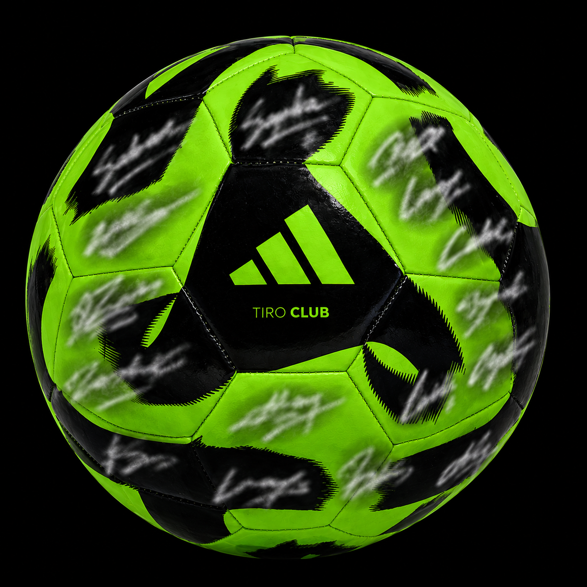 Adidas Tiro Club - piłka z podpisami zawodników!